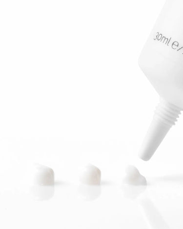 Comodex Moist and Illuminate Eye Treatment - Home Care pro home product