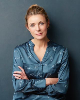 How to Create the Right Anti-Aging Routine for You